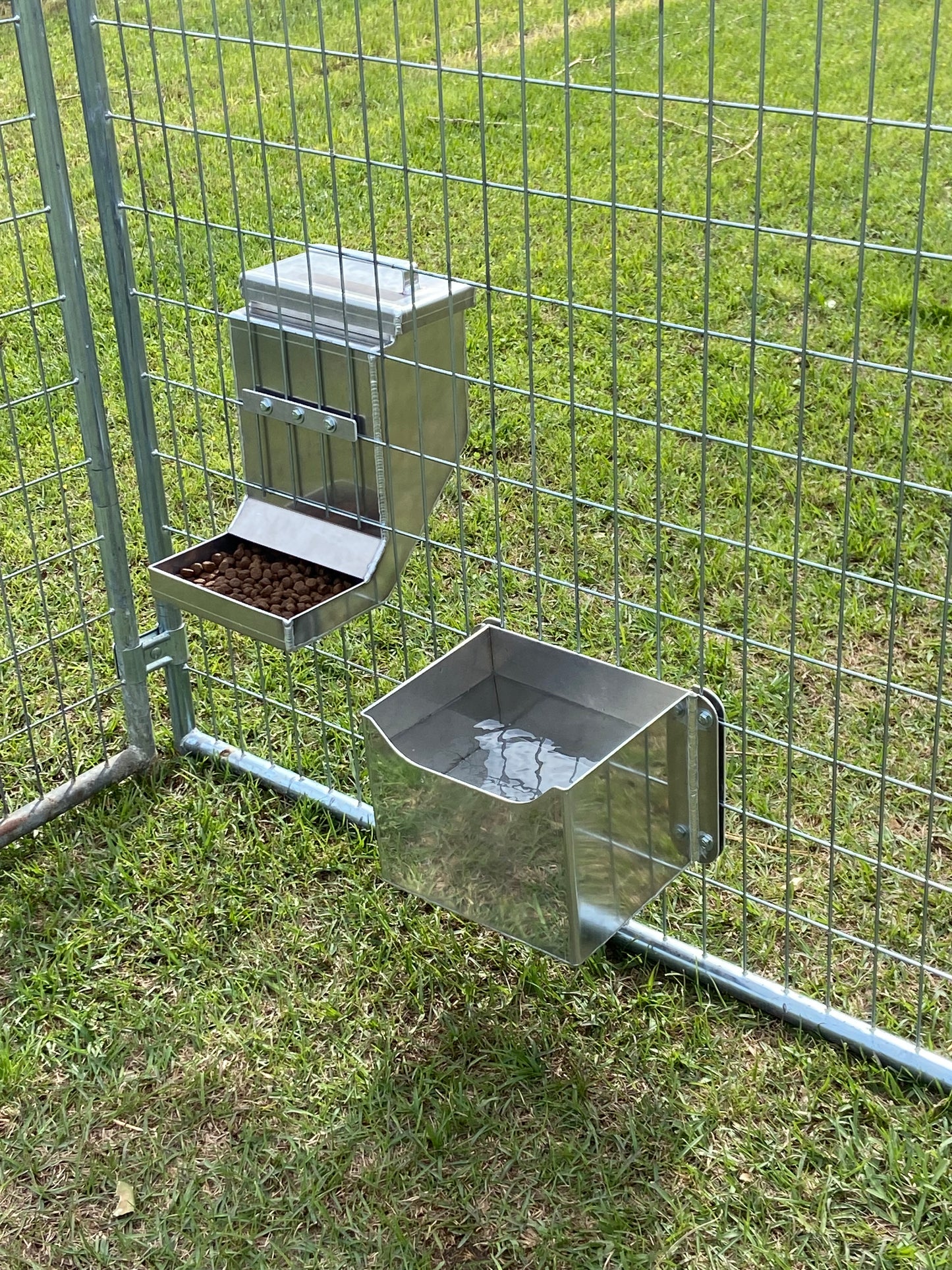 Dog Feeder/Waterer Combo